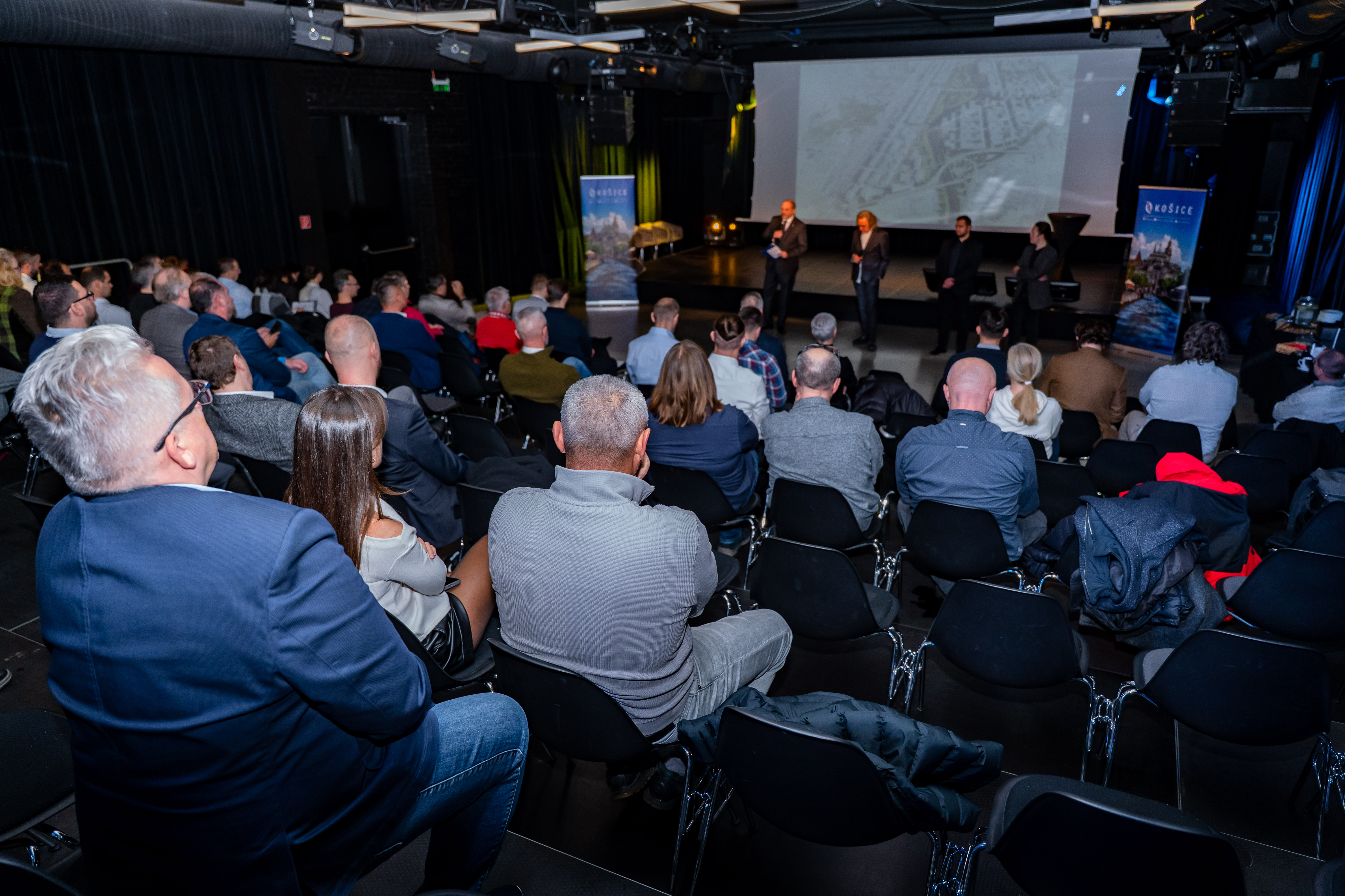 UHA Stretnutie v uzkom kruhu -3